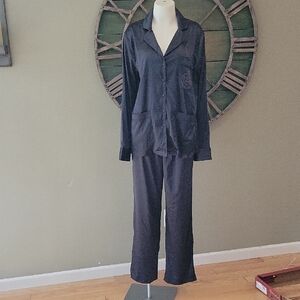 Skims Hotel Onyx Shine Pajama Set